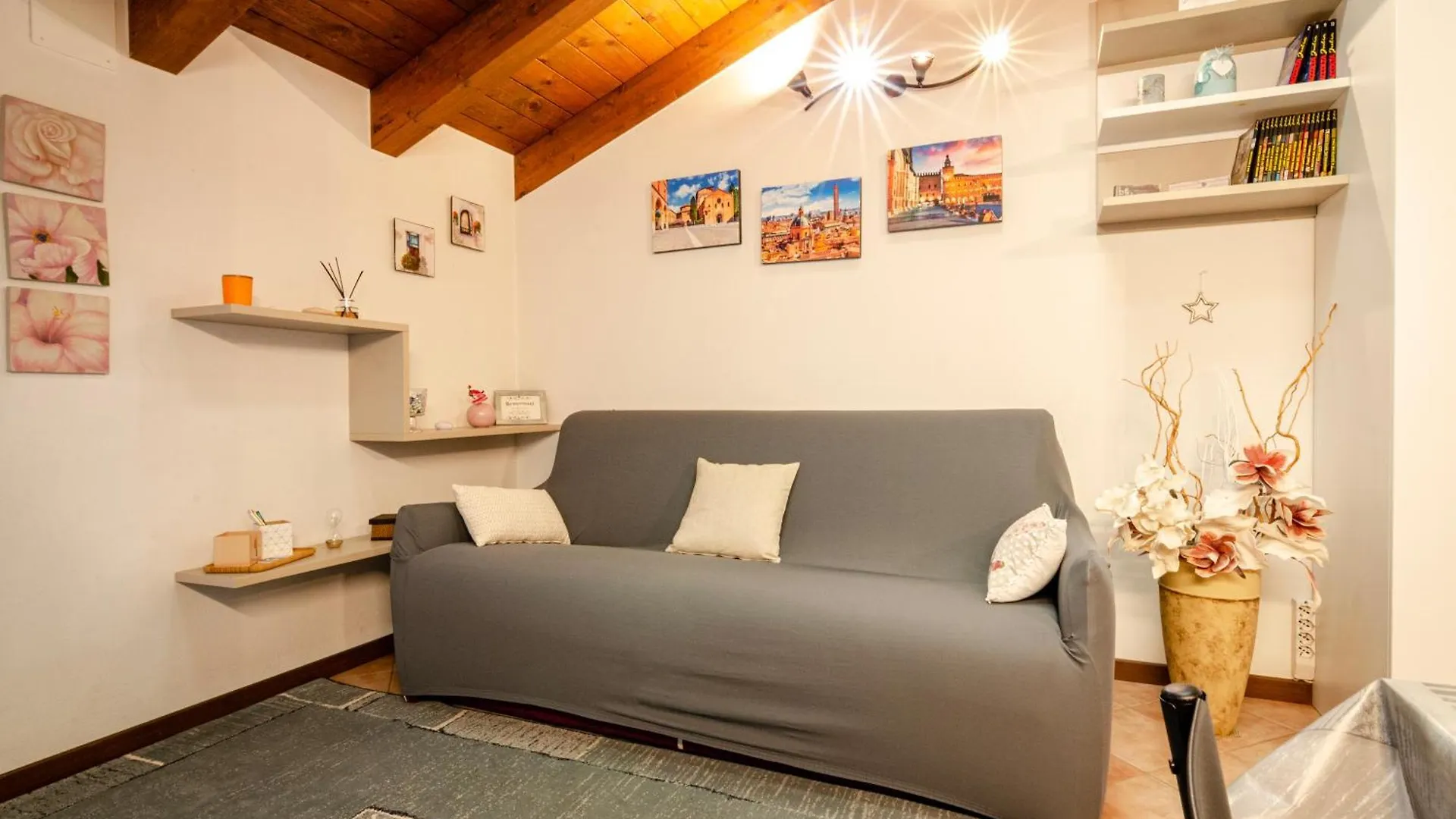 Casa Quarto Di Luna Quarto Inferiore 0*,  Italy
